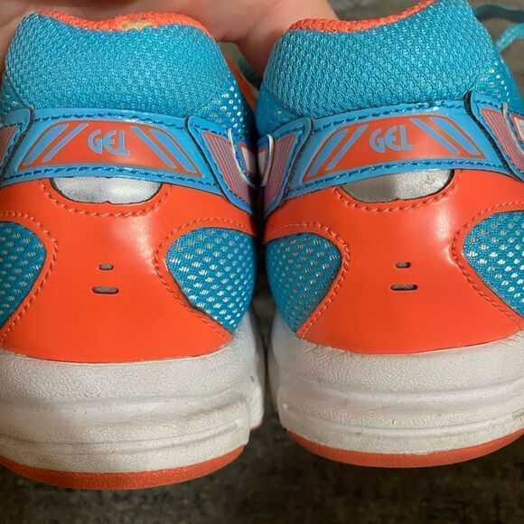 ASICS women’s shoes - Picture 5 of 9